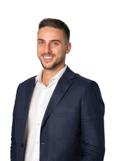 Thomas Fyfe - Real Estate Agent at SOLD Real Estate - CAVES BEACH