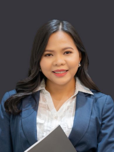 Thuy Dung Helena Mai - Real Estate Agent at Raine & Horne Hoxton Park | Green Valley