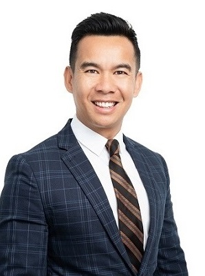 Toby Chan Real Estate Agent