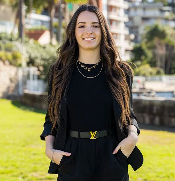 Tonia Lidis - Real Estate Agent