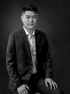 Tony Shik Tse Real Estate Agent