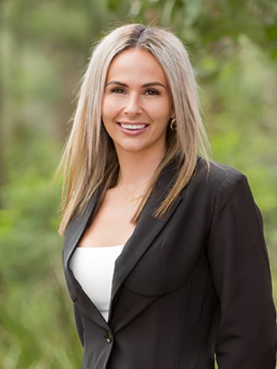 Tori Aquilina - Real Estate Agent at Urban Land Housing - Box Hill