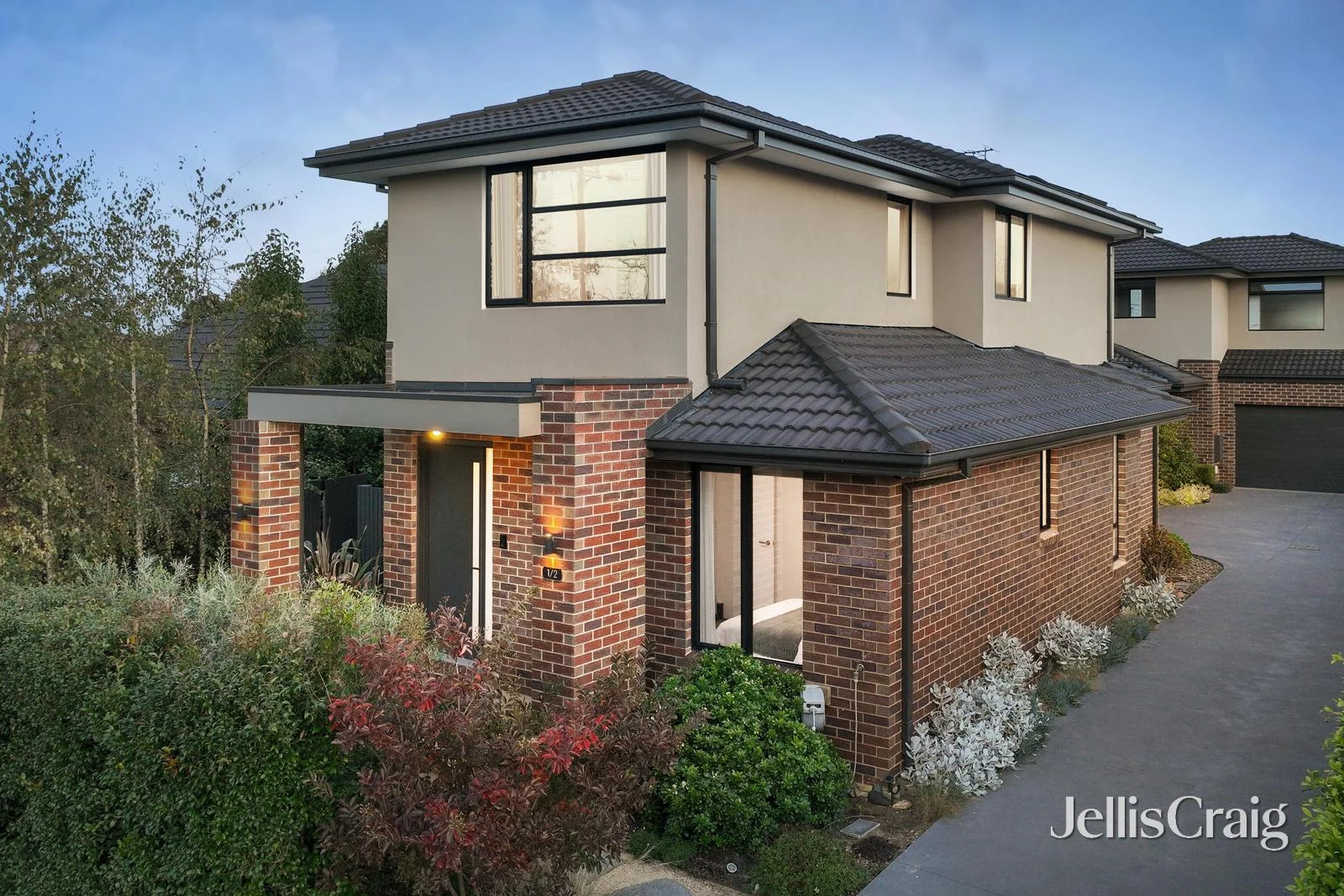 1/2 Elmhurst Road, Blackburn, Vic 3130