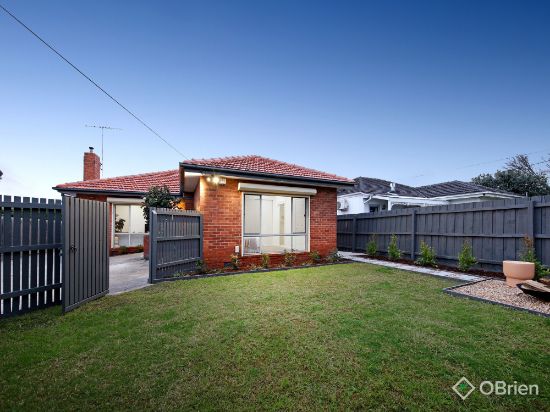 1/23 Golf Road, Oakleigh South, Vic 3167
