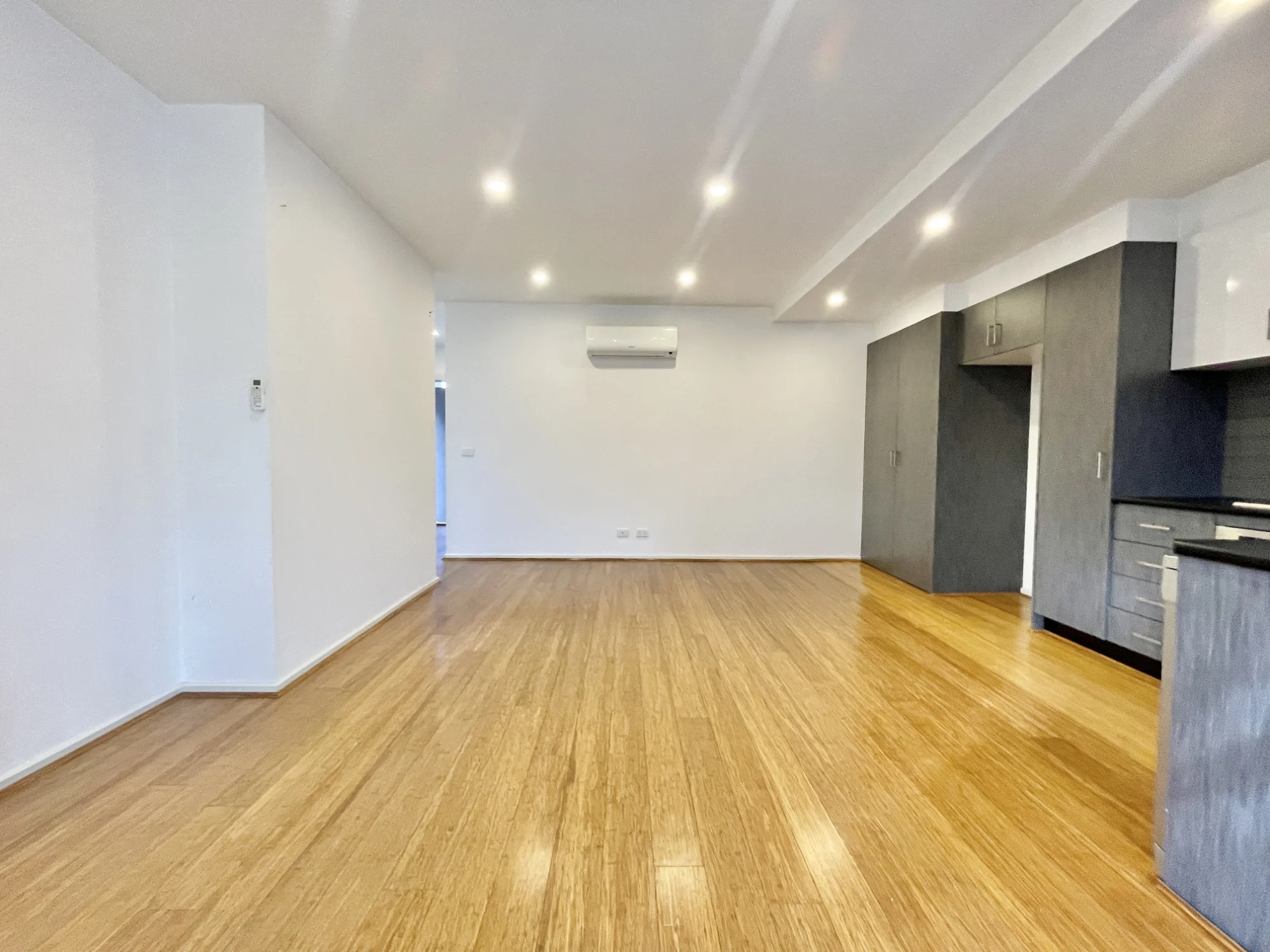 1/25 Timor Parade, Heidelberg West, Vic 3081