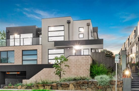 1/3 Kelly Street, Doncaster, Vic 3108