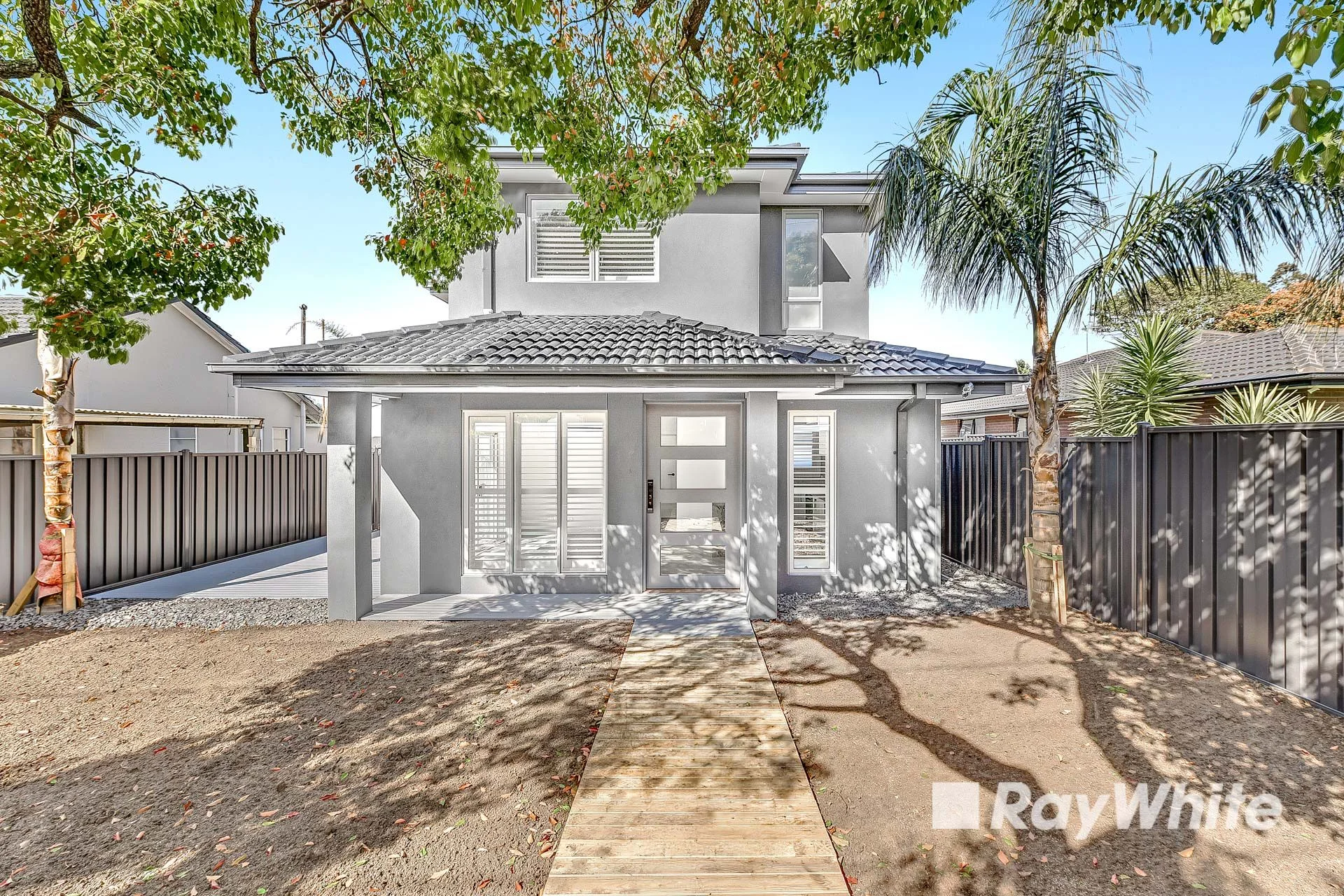 1/5 Laurel Avenue, Doveton VIC 3177