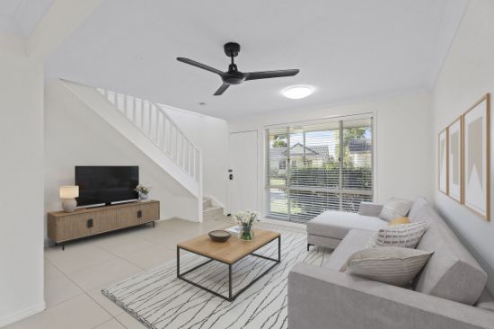 10/2 St Kevins Avenue, Benowa, Qld 4217