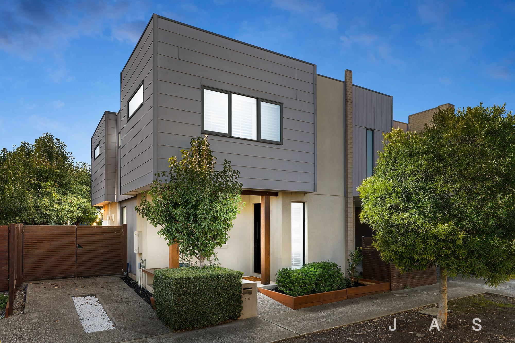 10 Park Avenue, West Footscray, Vic 3012 10 Park Avenue, West Footscray, Vic 3012