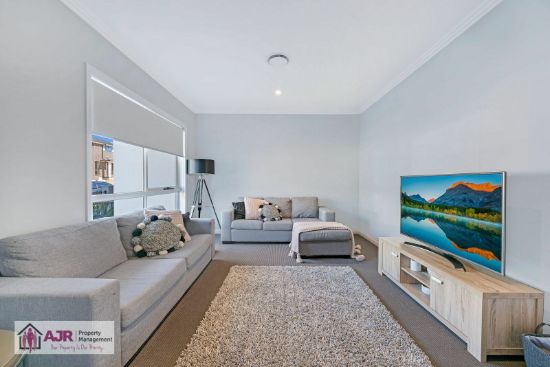 14 Shannon Way, Oran Park, NSW 2570