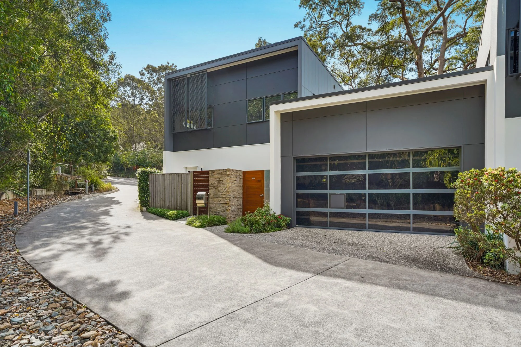 140/390 Simpsons Road, Bardon, Qld 4065