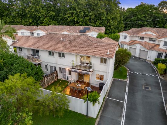 18/11 Glin Avenue, Newmarket, Qld 4051