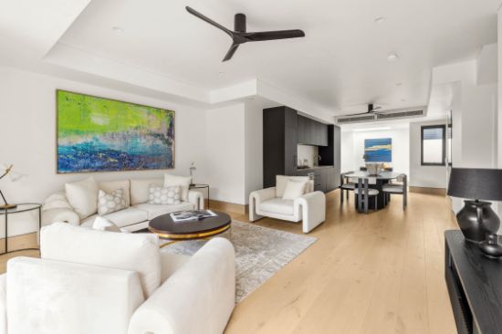 19 Barwon Park Road, St Peters, NSW 2044