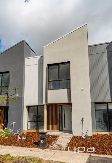 1B Springs Road, Donnybrook, Vic 3064