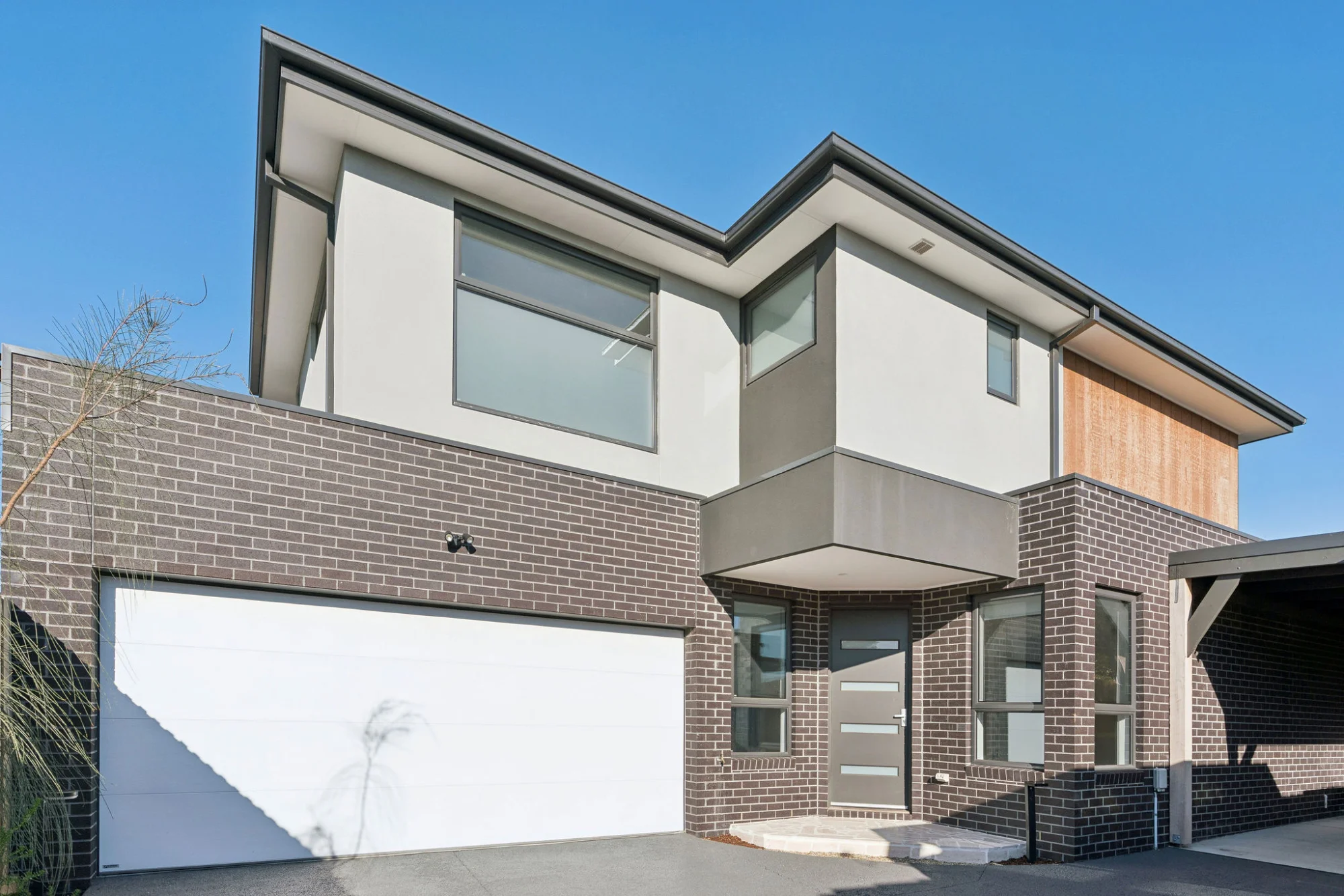 2/11 Lorraine Avenue, Langwarrin, Vic 3910