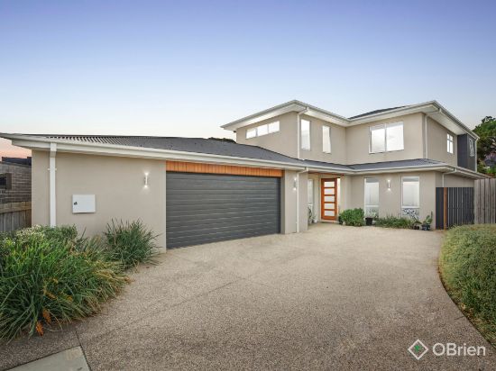 2/11 Seaton Road, Mornington, Vic 3931