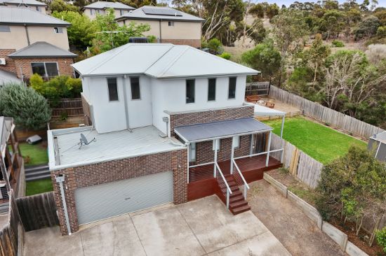 2/21 Fredrick Street, Darley, Vic 3340