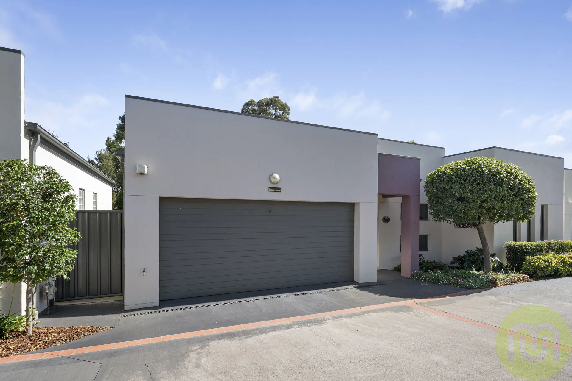2/3 Charles Place, Gordon, ACT 2906