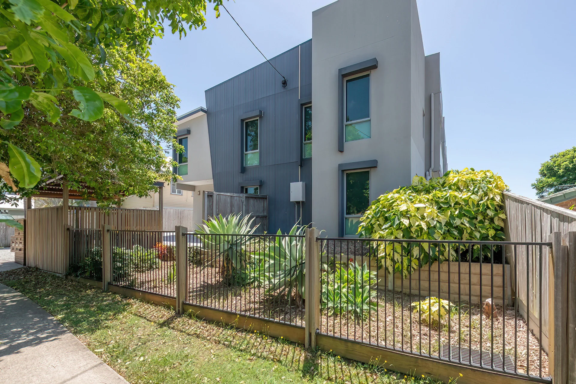 2/30 Tilley Street, Redcliffe, Qld 4020