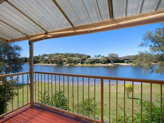 2/38 Sunbird Street, Burleigh Waters, Qld 4220