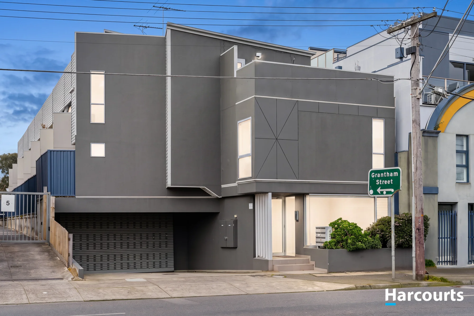 2/421 Brunswick Road, Brunswick West, Vic 3055
