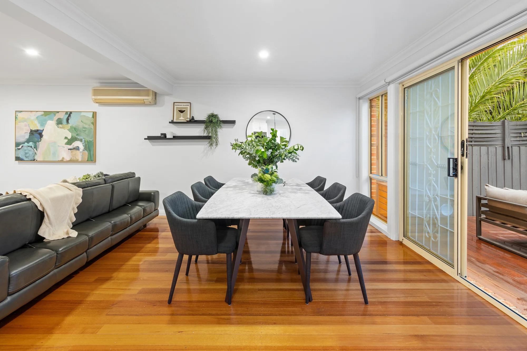 2/6 Cabena Crescent, Chadstone, Vic 3148