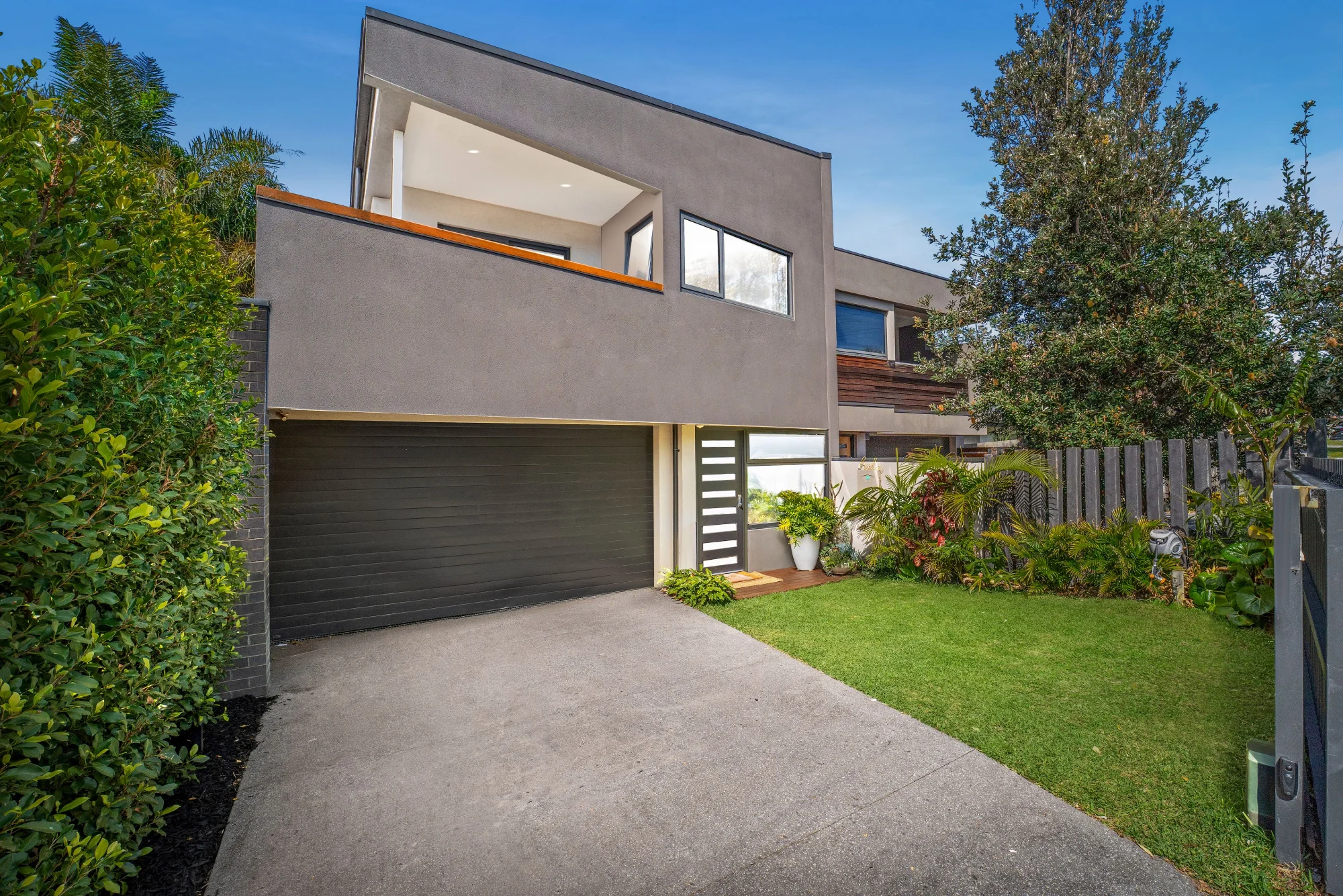 2/6 Mernda Avenue, Bonbeach VIC 3196