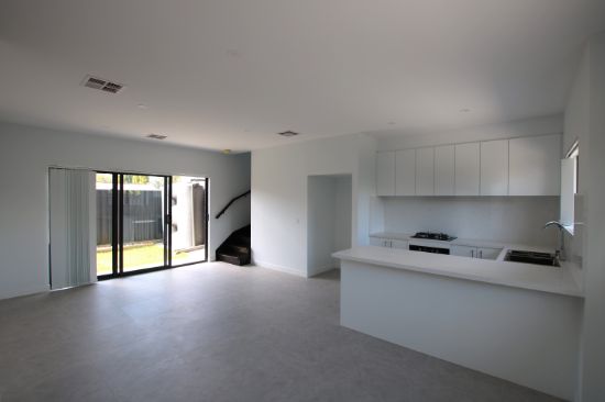 2/6 Wilson Street, Fawkner, Vic 3060