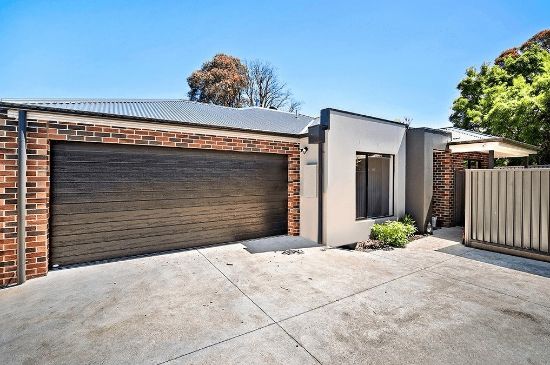 2/61 Gillies St S, Alfredton, Vic 3350