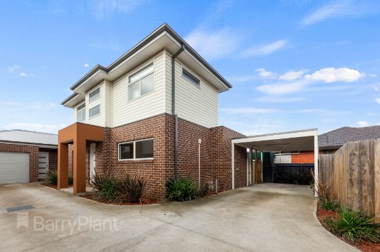 2/64 Station Avenue, St Albans, Vic 3021