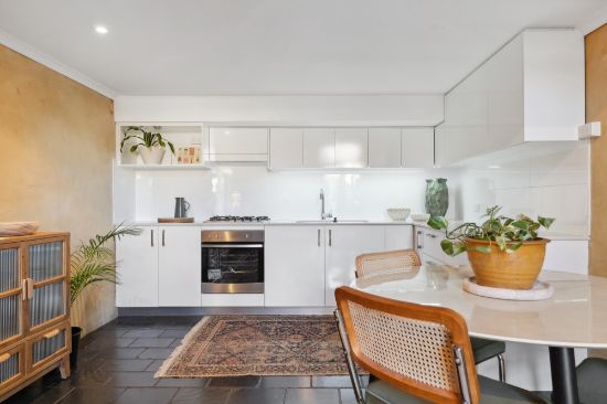 2/7 Leake Street, Fremantle, WA 6160