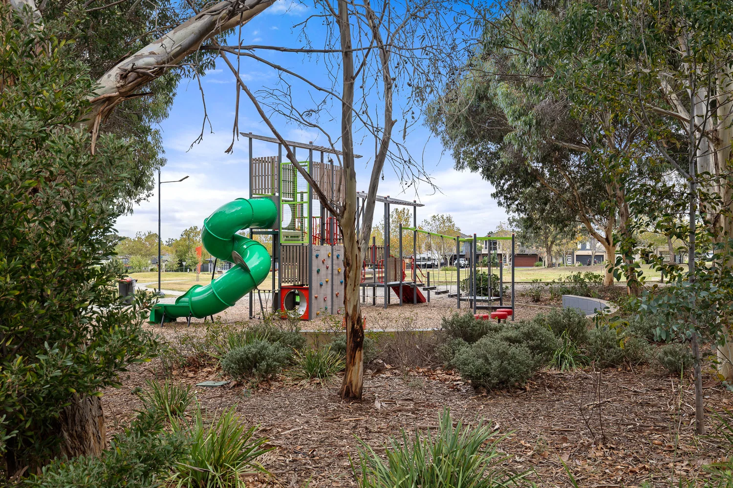 2/70 Banchory Avenue, Hillside, Vic 3037