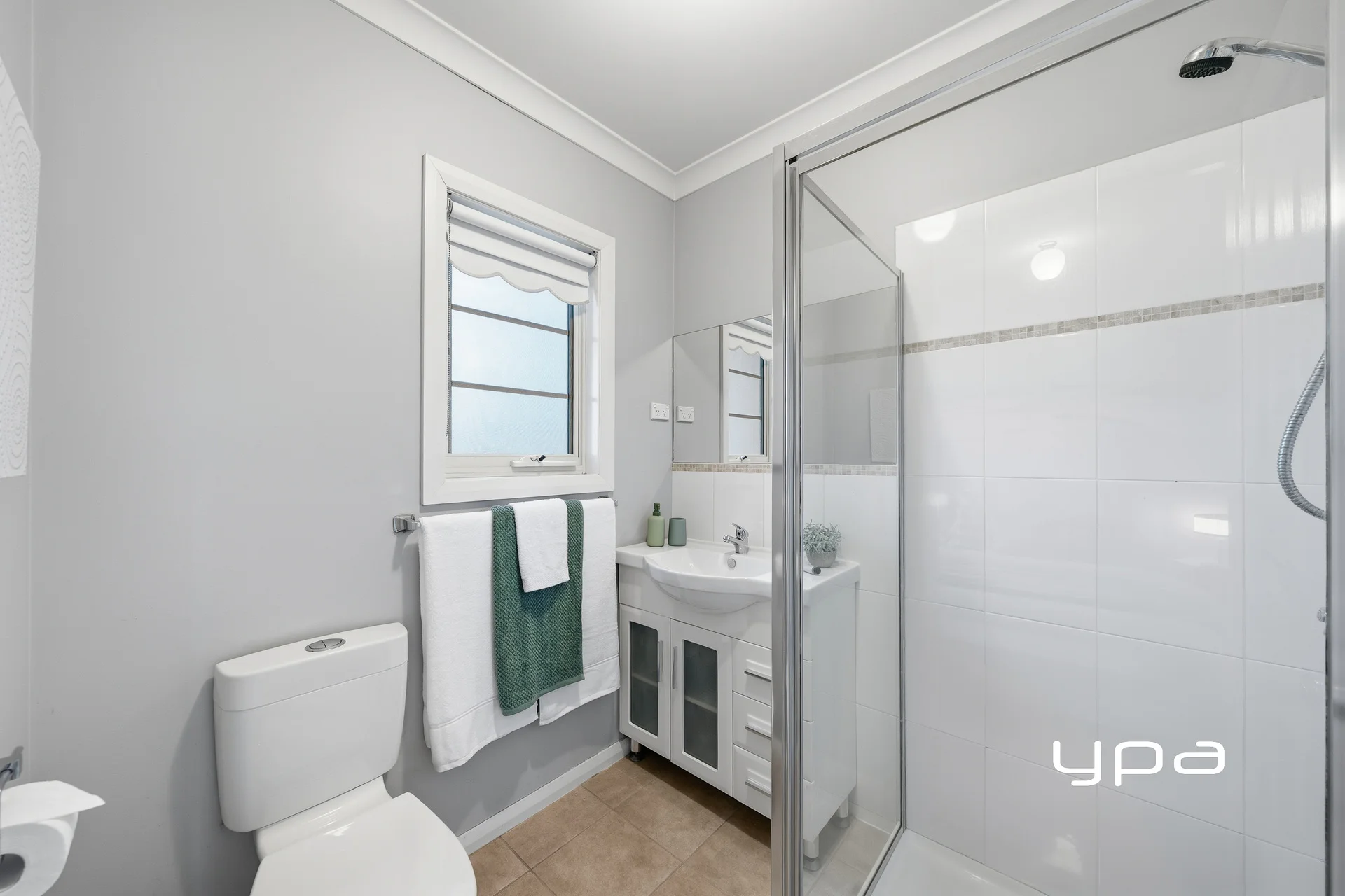 2/74 Rutherglen Crescent, Gowanbrae, Vic 3043