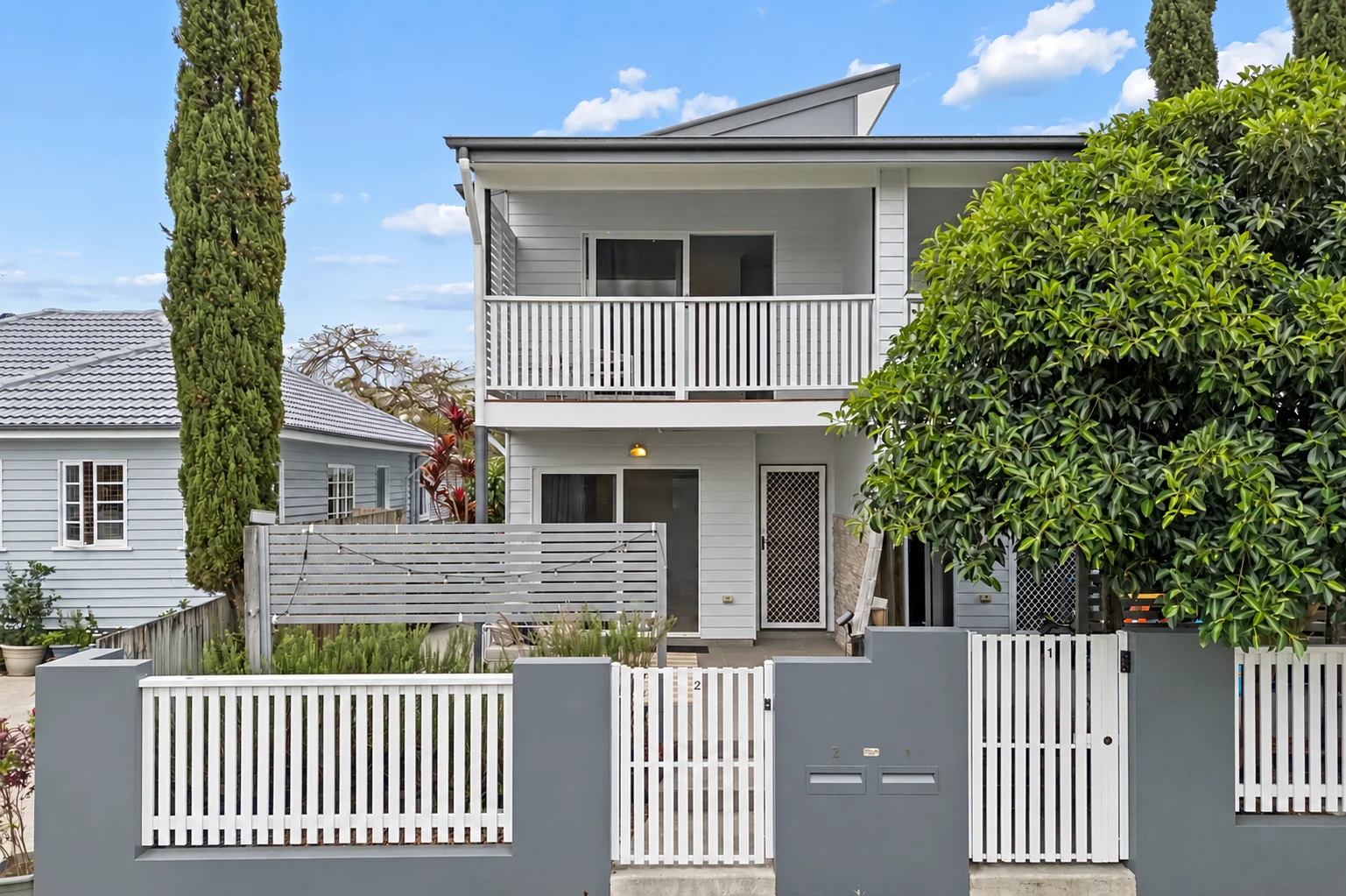 2/96 Dickenson Street, Carina, Qld 4152