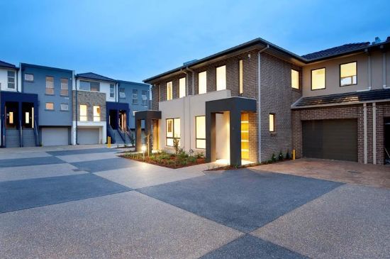 20/1 Nangnak Lane, Mont Albert, Vic 3127