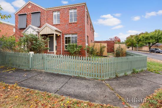 27 Eureka Gardens, Eureka, Vic 3350