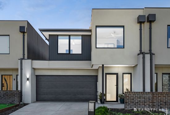 3/1 Greenpoint Drive, Rockbank, Vic 3335