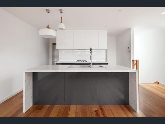 3/3 Washington Street, Essendon, Vic 3040