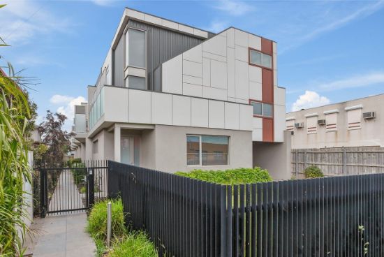 3/32 Earl Street, Airport West, Vic 3042