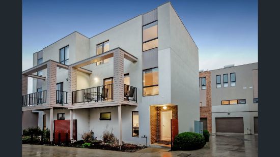31/8 Moresby Court, Craigieburn, Vic 3064