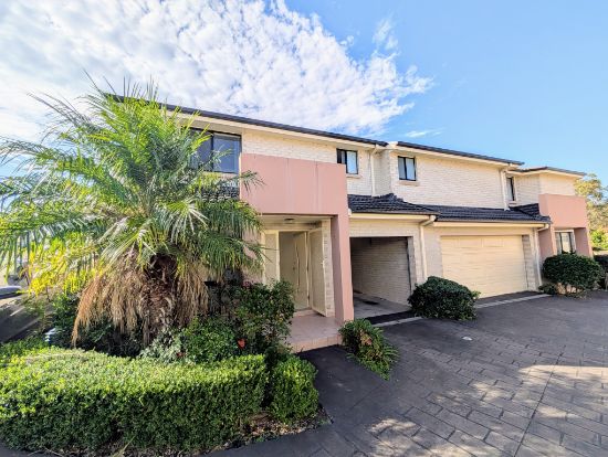 4/10 Light Horse Pde, Holsworthy, NSW 2173