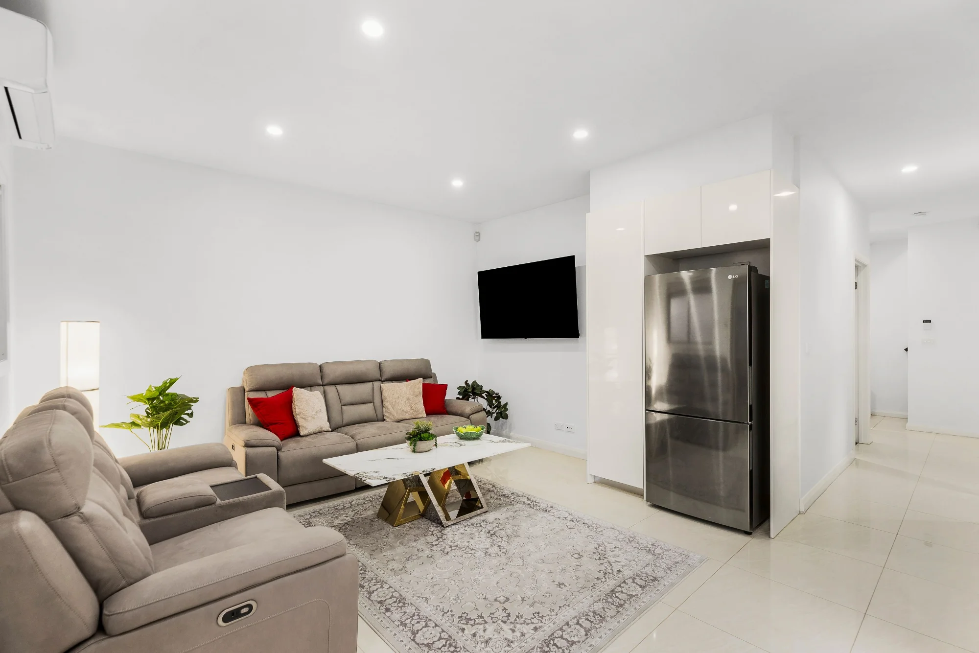 4/15 Colin Court, Broadmeadows VIC 3047