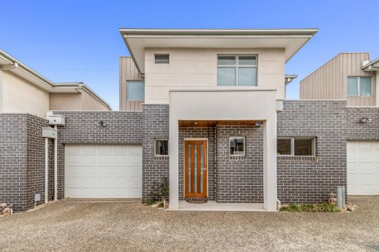 4/4 Kitson Crescent, Airport West, Vic 3042