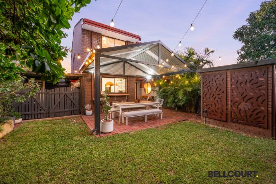 4/4 Saunders Street, Como, WA 6152