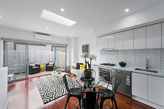 4/5 Queen Street, Essendon, Vic 3040