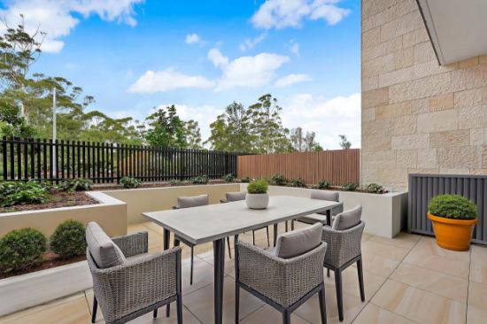4/89a John Whiteway Drive, Gosford, NSW 2250