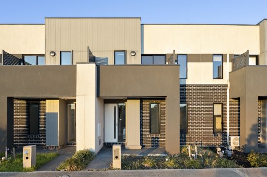 4 Lenox Walk, Point Cook, Vic 3030