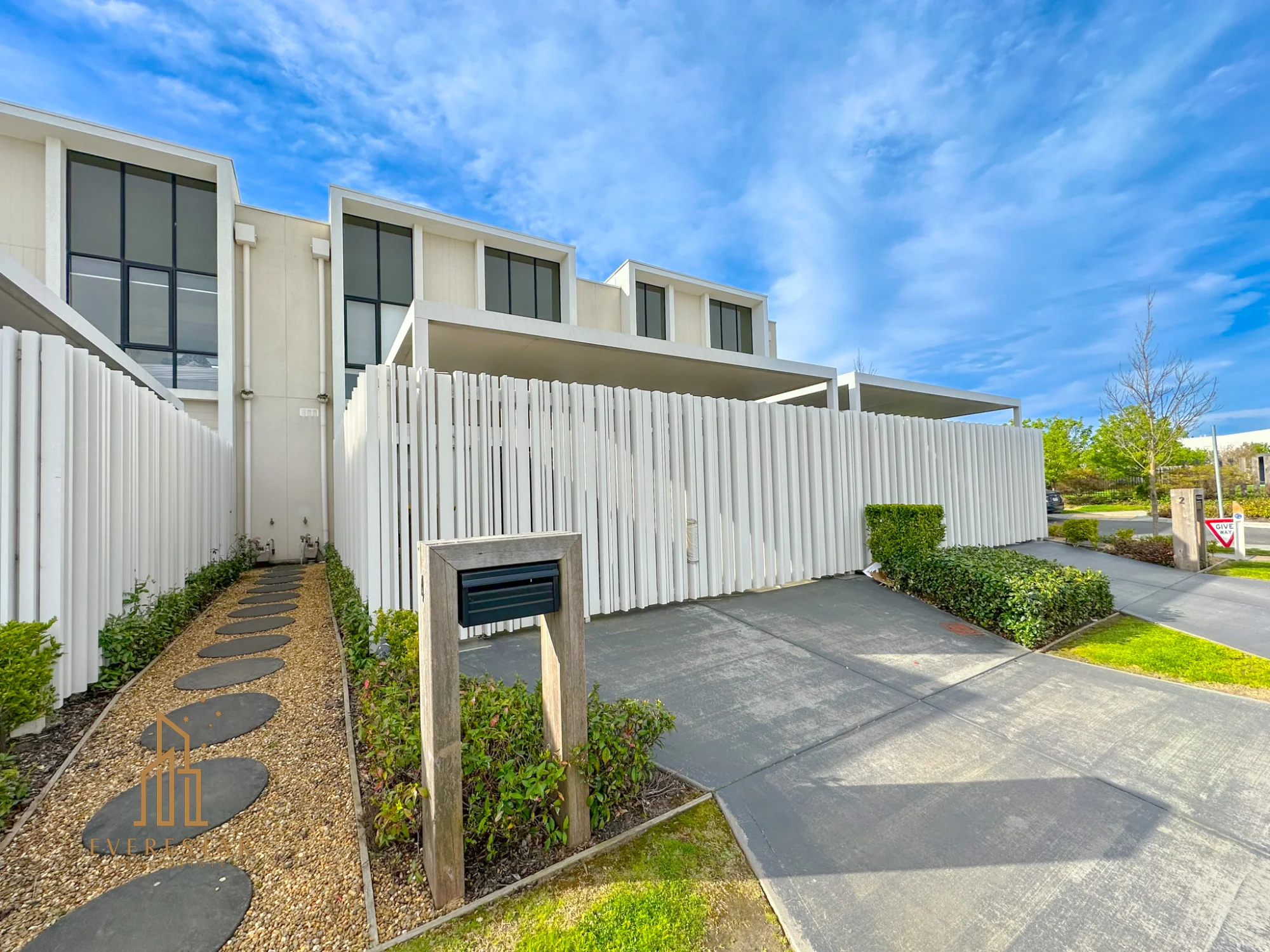4 Rivulet Boulevard, Springvale, Vic 3171