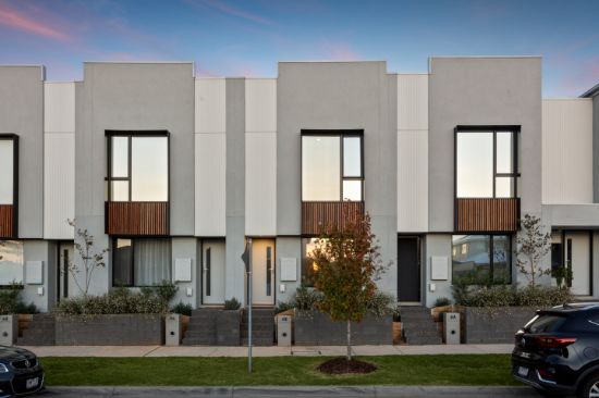42B  Encore Boulevard, Cranbourne South, Vic 3977