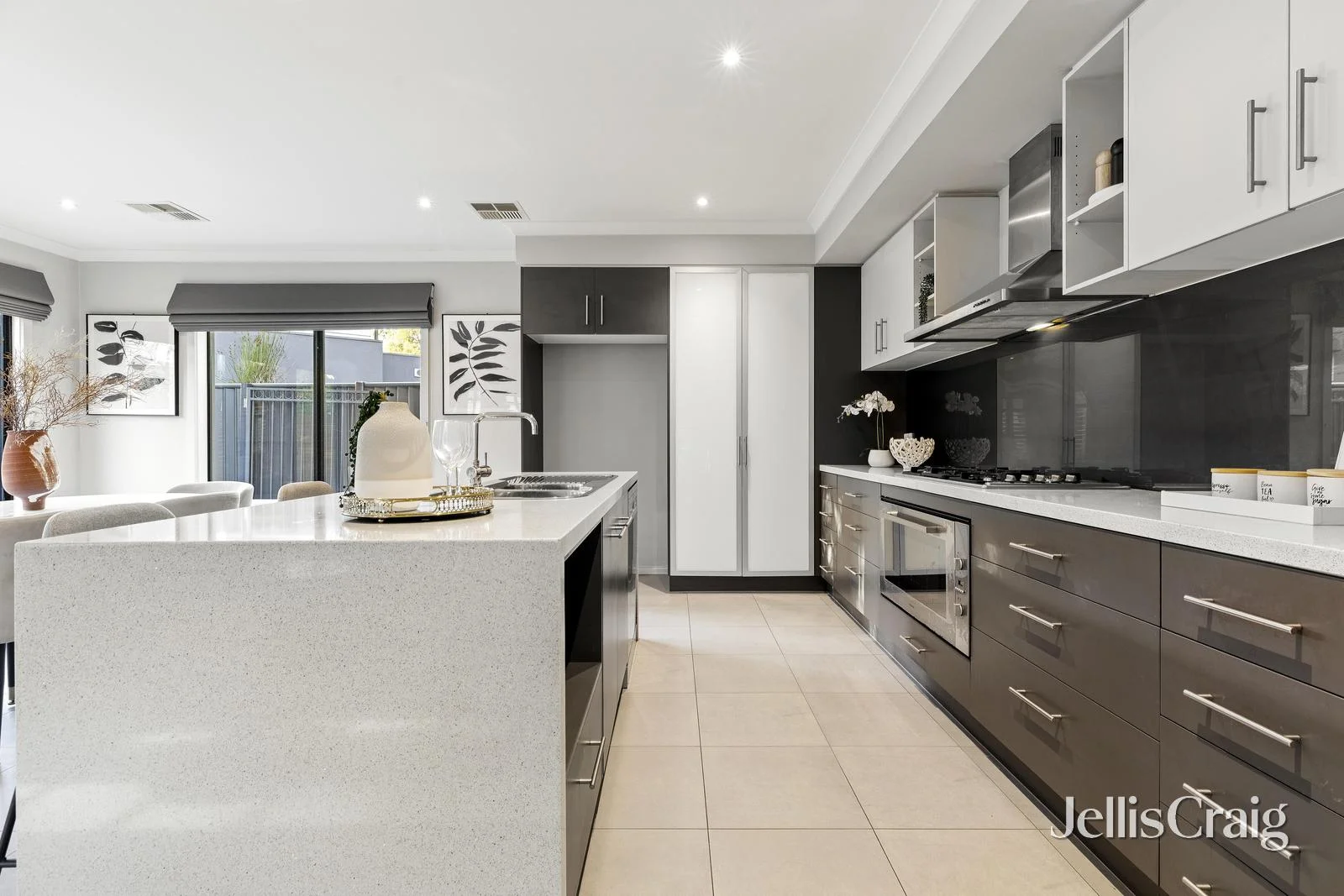 6/4 Aspect Drive, Keysborough, Vic 3173